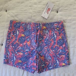 Seahorse printed shorts